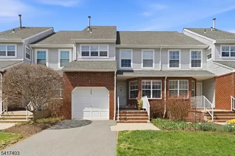 1403 Moonlight Ct, Hackettstown, NJ 07840