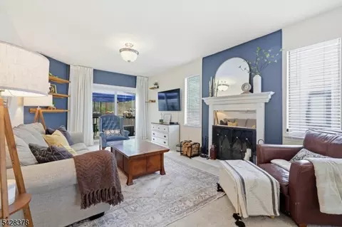54 Overlook Dr, Hackettstown, NJ 07840 photo 12