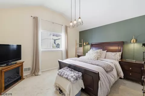 54 Overlook Dr, Hackettstown, NJ 07840 photo 19