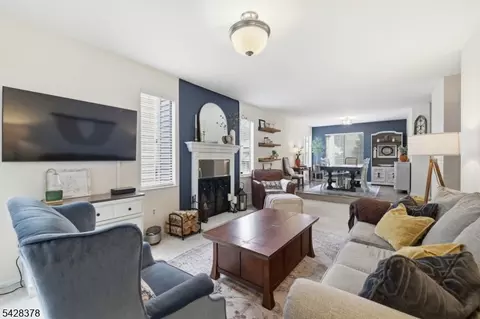 54 Overlook Dr, Hackettstown, NJ 07840 photo 10
