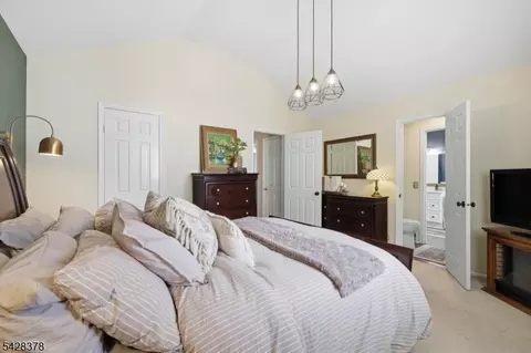 54 Overlook Dr, Hackettstown, NJ 07840 photo 20