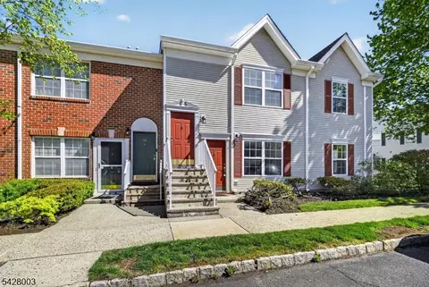 46 Stillwell Ct, Bridgewater, NJ 08807
