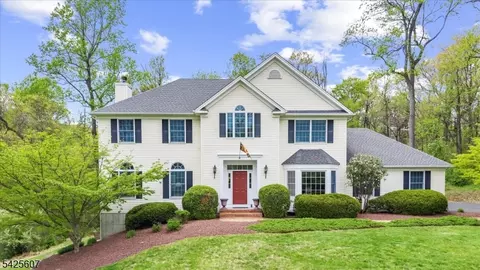 36 Jockey Hollow Rd, Asbury, NJ 08802