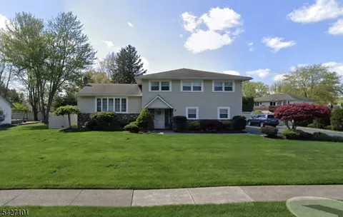 8 Amboy Rd, Wayne, NJ 07470