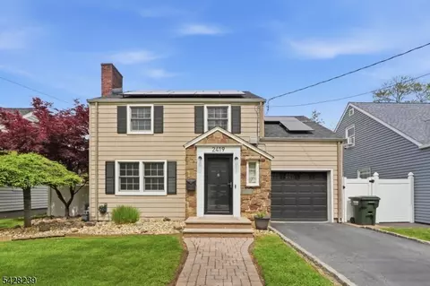 2419 Mountain Ave, Scotch Plains, NJ 07076
