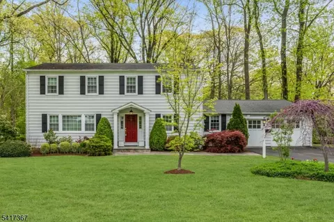78 Ambar Pl, Bernardsville, NJ 07924