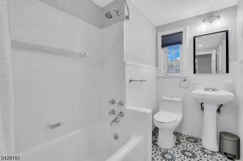 1657 Forest Hill Rd, Plainfield, NJ 07060 photo 35