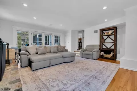 1657 Forest Hill Rd, Plainfield, NJ 07060 photo 22