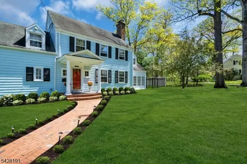 1657 Forest Hill Rd, Plainfield, NJ 07060 photo 2