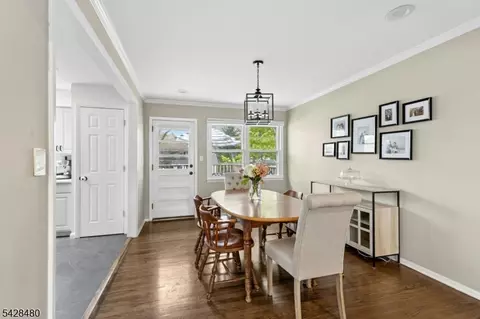 Dining - 39 Surrey Ln, Berkeley Heights, NJ 07922 photo 1 of 2