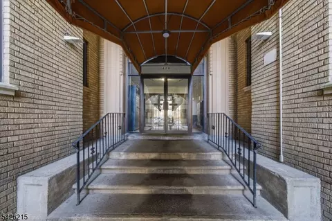 429 Fairmount Ave #304, Jersey City, NJ 07306