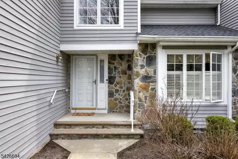 7 Matthew Rd, Wayne, NJ 07470 photo 2