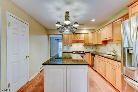 Kitchen - 7 Matthew Rd, Wayne, NJ 07470 photo 4 of 7