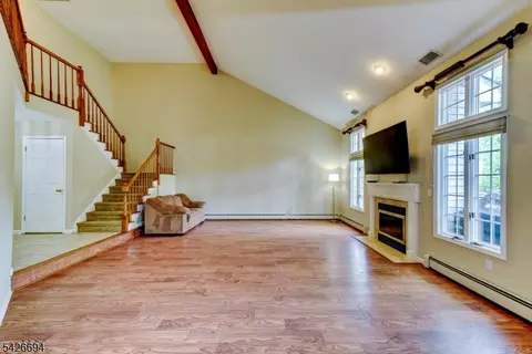 7 Matthew Rd, Wayne, NJ 07470 photo 6