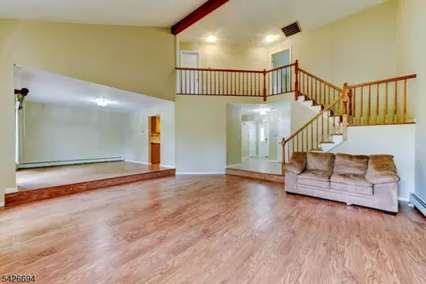 7 Matthew Rd, Wayne, NJ 07470 photo 8