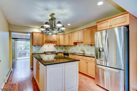 7 Matthew Rd, Wayne, NJ 07470 photo 14