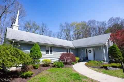65 New Mashipacong Rd, Montague, NJ 07827