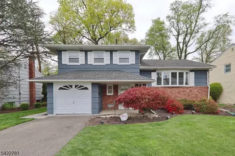 2260 Sunrise Ct, Scotch Plains, NJ 07076