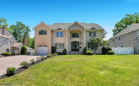 49 Hall Dr, Clark, NJ 07066