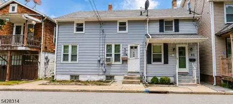 19 Limekiln Rd, Phillipsburg, NJ 08865