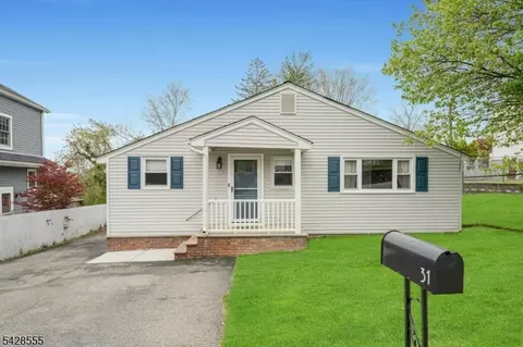 31 Roome St, Lincoln Park, NJ 07035