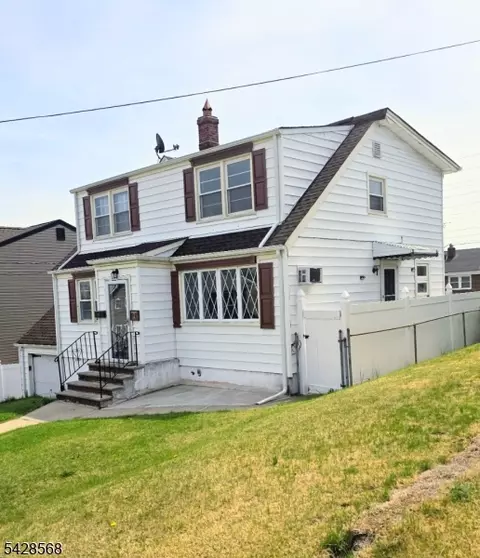 7 Barnard Pl, North Arlington, NJ 07031