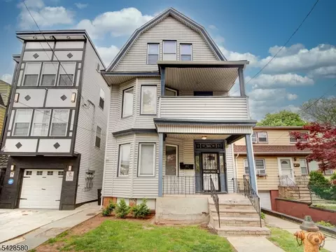 564 Sanford Ave, Newark, NJ 07106