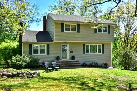 143 Nottingham Rd, Ramsey, NJ 07446