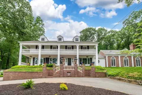 45 Junard Dr, Morristown, NJ 07960