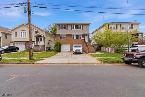1129 E Henry St, Linden, NJ 07036