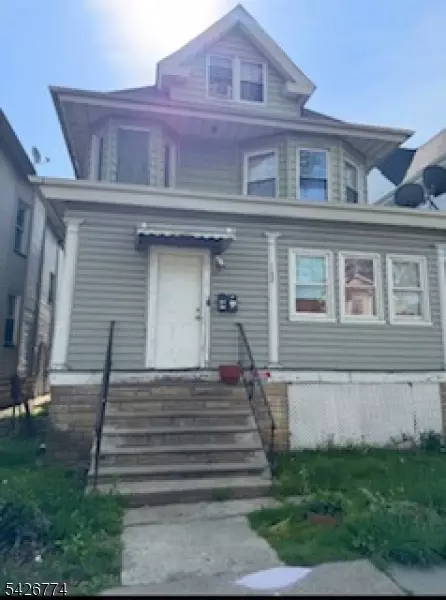 162 N 15th St, East Orange, NJ 07017