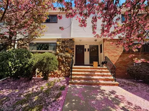 904 Merritt Dr # D, Hillsborough, NJ 08844