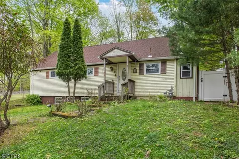 787 Tabor Rd, Morris Plains, NJ 07950