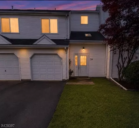 34 Saffron Dr, Lumberton Township, NJ 08048