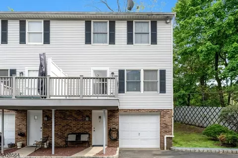 210 Caldwell Ave, Paterson, NJ 07501