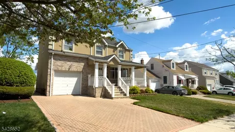 28 Noel Dr, North Arlington, NJ 07031