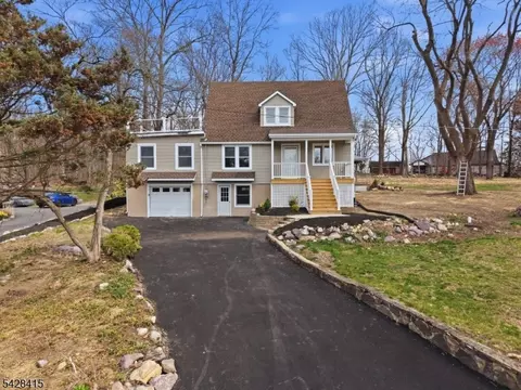 4 Hillside Rd, Rockaway, NJ 07866