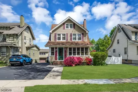 1281 Longfellow Ave, Teaneck, NJ 07666
