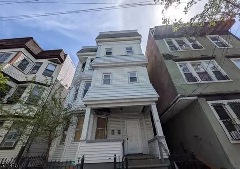546 S 20th St, Newark, NJ 07103