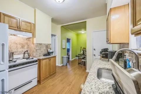 20 Maple Ave, Springfield, NJ 07081 photo 9