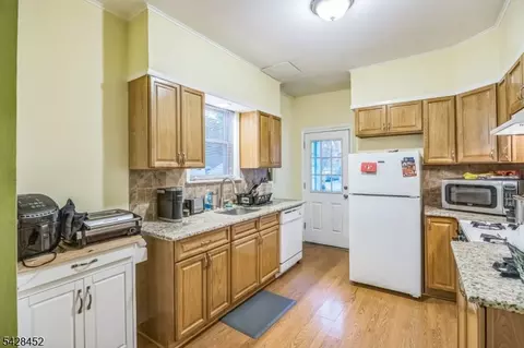 20 Maple Ave, Springfield, NJ 07081 photo 7