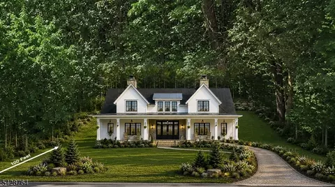 7 Settlers Ridge Ct, Washington Twp, NJ 07853