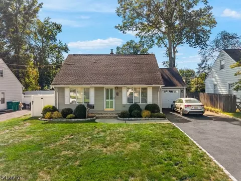 31 Oraton Dr, Cranford, NJ 07016