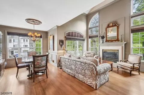 1 Caroline Foster Ct, Morristown, NJ 07960