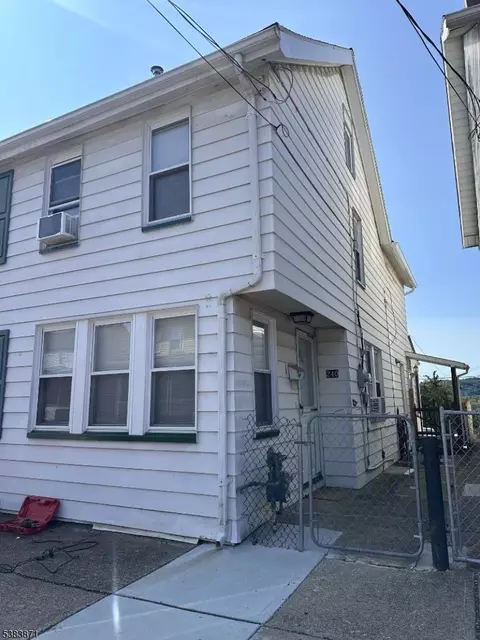 240 Chambers St, Phillipsburg, NJ 08865