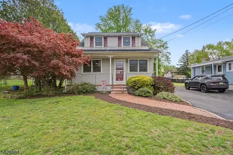 99 Oak St, Bridgewater, NJ 08807