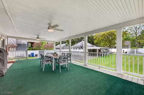 Exterior - 349 Union Ave, Middlesex, NJ 08846 photo 5 of 8