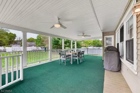 Exterior - 349 Union Ave, Middlesex, NJ 08846 photo 4 of 8