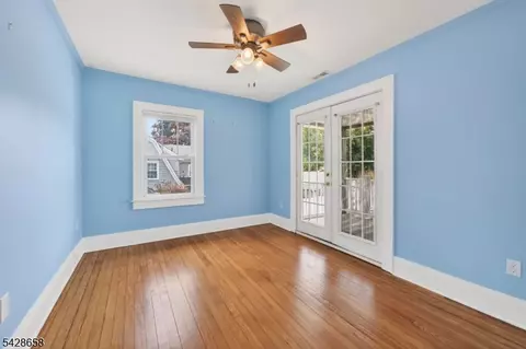 Bedroom - 349 Union Ave, Middlesex, NJ 08846 photo 4 of 4