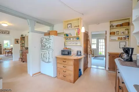 142 Spring Hill Rd, Skillman, NJ 08558 photo 22